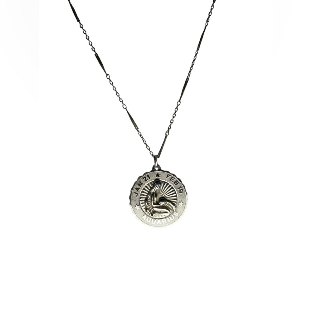 Crea Ster Vintage Zodiac Aquarius Pendant with Monet Chain